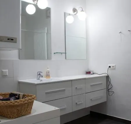 Minihotel ホテル グラーツ